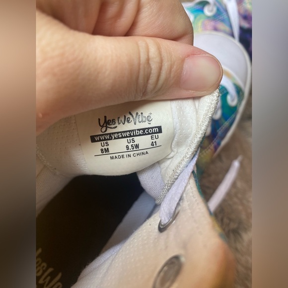 Yes We Vibe Unisex Unicorn High Tops Size 9.5 women’s/8 Men - Picture 10 of 11